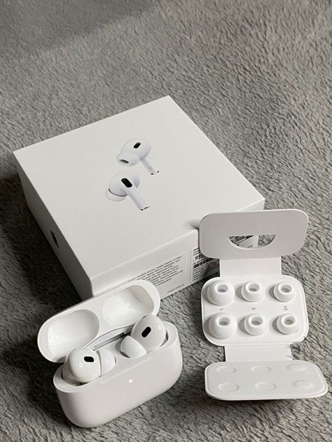 Airpod Pro Aesthetic, Airpods Pro Aesthetic, Airpods 4, Bedroom 2024, Airpods Apple, Video Game Room Design, Airpod Pro, Apple New, Video Game Room