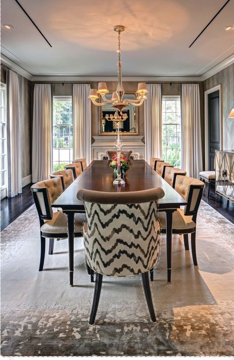 Luxury Dining Room Mansions, Modern Luxury Dining Room, Luxury Dining Room Decor, Dining Room Window Treatments, Dining Room Design Luxury, Modern Farmhouse Dining Room, Classic Dining Room, Dining Room Windows, Stylish Dining Room