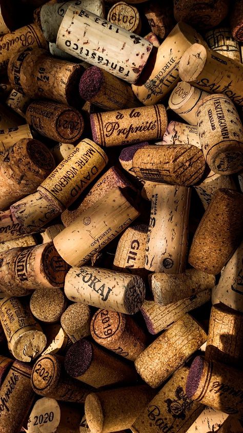 Leather Knife Sheath Pattern, Wine Wallpaper, Cork Wallpaper, Wine Sommelier, Wine Aesthetic, Wine Ideas, Wine Photography, Wine Art, Wine Corks