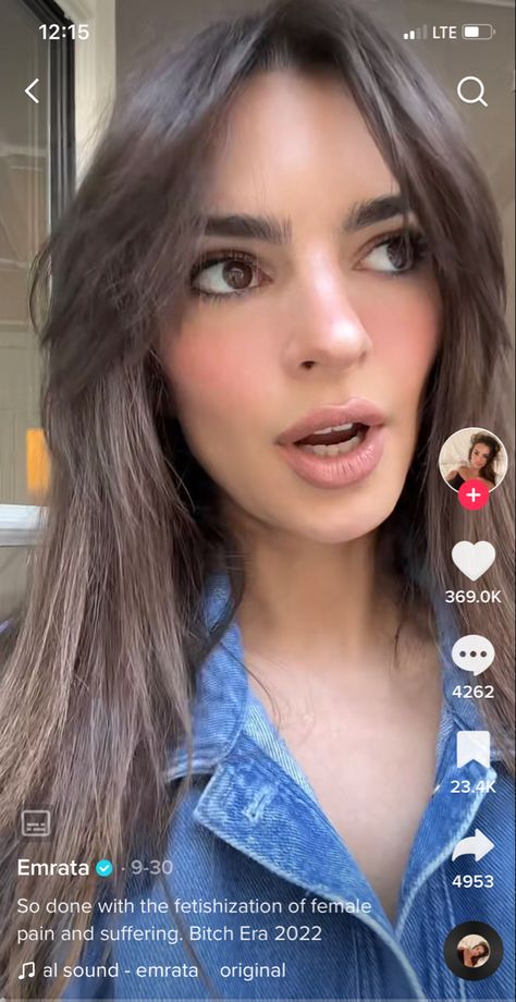 Emily Ratajkowski with curtain bangs Emrata Curtain Bangs, Kendall Jenner Curtain Bangs, Emily Ratajkowski Hair Bangs, Emrata Haircut, Emrata Bangs, Emrata Hair, Color Castaño, Hair 2024, Long Bangs