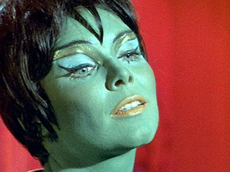 1960s Alien, Alien Pinup, Alien Halloween Costume, Space Halloween, Retro Alien, Star Trek Women, Alien Makeup, Alien Party, Alien Halloween