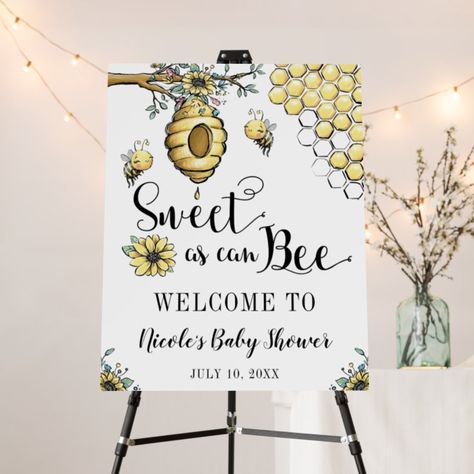 Honey Bee Nursery Ideas, Mom To Bee Baby Shower Decorations, Bumble Bee Baby Shower Ideas Decoration, Baby Shower Bee Theme Decorations, Bee Shower Theme, Honey Bee Baby Shower Theme, Bee 1st Birthday, Spring Baby Shower Themes, Bee Baby Shower Decoration