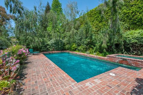 Red brick around the pool!!!!! Pools With Brick Surround, Red Brick Pavers Around Pool, Brick Pavers Around Pool, Pool With Brick Pavers, Brick Pool Surround, Red Brick Pool, Pool Surround, River Pool, Pool Makeover