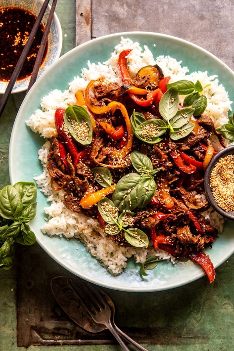 20 Minute Sesame Basil Beef Stir Fry | halfbakedharvest.com Basil Beef, Beef Bowl Recipe, Thai Basil Beef, Homemade Stir Fry, Beef Bowl, Half Baked Harvest Recipes, Cooking Spaghetti, Thai Beef, Thai Food Recipes