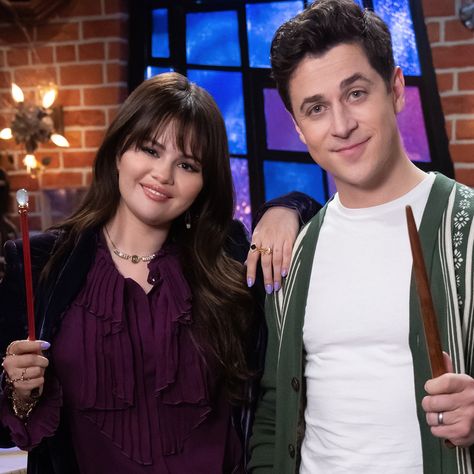 See Selena Gomez Return to Her Magical Roots in Wizards Beyond Waverly Place’s Spellbinding Trailer  - E! Online Kate Gosselin, David Henrie, Wizards Of Waverly, Alex Russo, Wizards Of Waverly Place, Waverly Place, Disney Day, Support People, Disney Channel