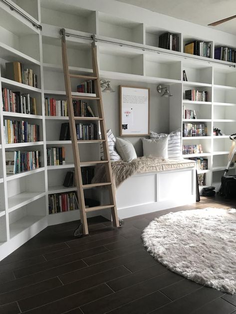 Small Home Libraries, At Home Library, Small Home Library, Dream Home Library, Library At Home, Cozy Home Library, Home Library Rooms, Home Library Design, Dekorasi Kamar Tidur