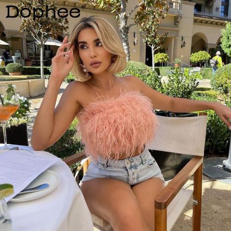 Street Fashion Comfortable Ostrich Feather Tube Top Vest Women's Camisole Tank Top Ladies Party Birthday Nightclub Top Pre-sale - Tanks & Camis - AliExpress Fur Crop Top, Feather Crop Top, Party Crop Tops, Feather Tops, Party Kleidung, Women Corset, Cami Tanks, Summer Tops, Primavera Estate