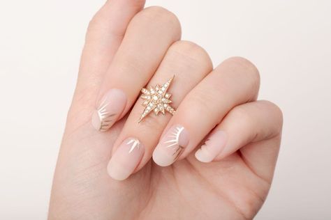 Sunburst Nail Design, Nude Nails With Design Square, Sunburst Nails, Nude And Gold Nail Designs, Nude Nails With Gold Accent, Boho Chic Nails Designs, Nude Nail Design, Autumn Nail Ideas, Metallic Gold Nails