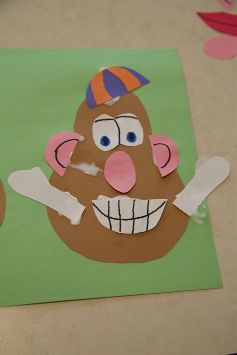 Holly's Arts and Crafts Corner: Toddler Craft Activity: Mr. Potato Head Arts And Crafts Corner, Crafts Corner, Toddler Projects, Toddler Craft, Preschool Projects, Children Activities, Mr Potato, Mr Potato Head, Half Zip Jumper