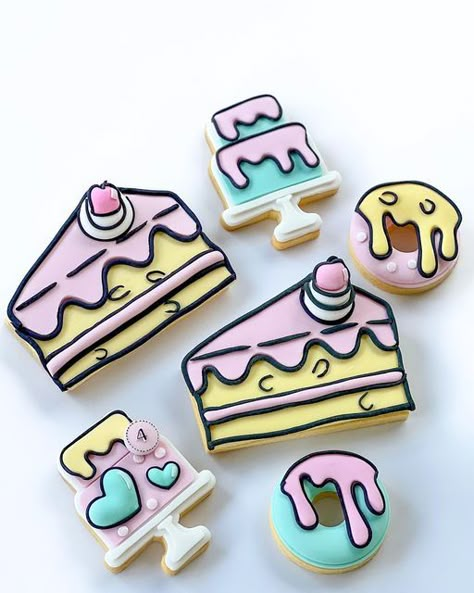 Comic Cookies Decorated, Cartoon Cookies Decorated, Comic Cookies, Cute Sugar Cookies, Cookie Cartoon, Cookie Themes, Funny Cookies, Thank You Cupcakes, Birthday Cake Cookies