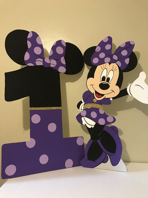 Minnie Mouse Center Pieces, Foam Decorations, Minnie Mouse Decorations, Minnie Mouse First Birthday, Foam Art, Minnie Mouse Birthday Party, Mouse Party, Kids Party Themes, Minnie Mouse Party