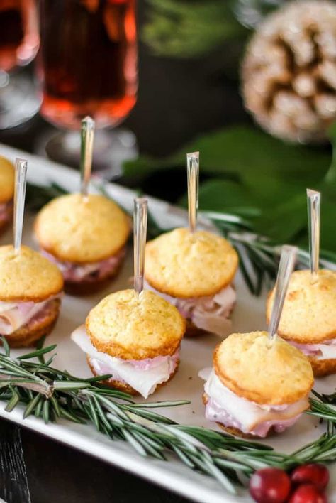 Mini Muffin Appetizers Party Sandwiches - Celebrations at Home Muffin Appetizers, Mini Muffin Appetizers, Cranberry Cream Cheese Spread, Best Christmas Appetizers, Appetizer Sandwiches, Holiday Appetizers Recipes, Mini Appetizers, Christmas Appetizers Party, Party Sandwiches