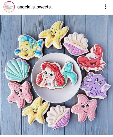 Under Sea Cake, Ariel Birthday Party, Mermaid Cookies, Summer Cupcakes, Twin Birthday Parties, Mermaid Theme Birthday Party, Princess Theme Birthday, Ariel Birthday, Disney Cookies