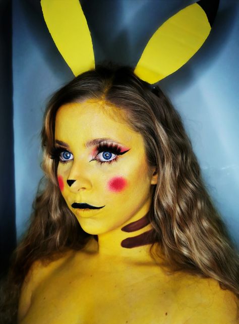 Pikachu Costume Makeup, Pikachu Makeup Halloween, Halloween Contest Ideas, Pikachu Pfp, Pikachu Makeup, Pikachu Halloween Costume, Halloween Pikachu, Pikachu Face, Pikachu Halloween