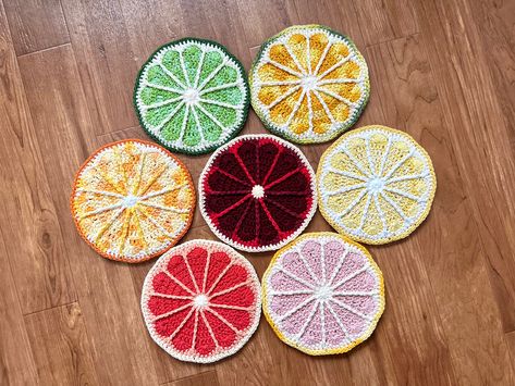 Crochet Pot Holders Free Pattern Round, Crochet Citrus, Fruit Coasters, Hosting Gift, Citrus Theme, Modern Kitchen Table, Crochet Pot Holders Free Pattern, Crochet Pot Holders, Chicken Of The Woods