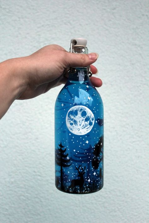 Moon And Stars Art, Full Moon And Stars, Bottle Art Projects, Moon Forest, Hand Painted Wine Bottles, Painted Bottles, Animals Illustration, Night Illustration, Bottle Ideas