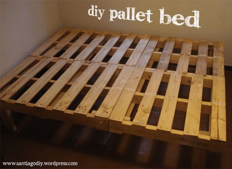 Use Wooden Pallets for Easy and Frugal Building Projects: Free Pallet Bed Plan at santiagodiy Diy Platform Bed Plans, Pallet Platform Bed, Platform Bed Plans, Pallet Bed Frame, Diy Pallet Bed, Diy Platform Bed, Pallet Beds, Murphy Bed Plans, Pallet Bed