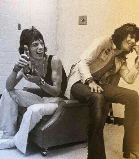 Glimmer Twins, Rolling Stones Keith Richards, Mick Jagger Rolling Stones, Rolling Stones Band, Moves Like Jagger, Like A Rolling Stone, Oldies Music, Keith Richards, Rock Legends