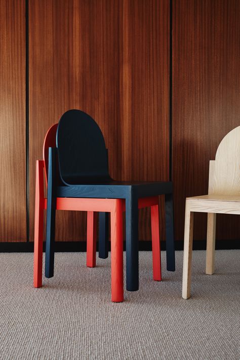 Stine Aas designs stackable wooden chair Cleo "reminiscent of classical architecture" Photo Set Design, Norwegian Design, Plywood Chair, Soft Chair, Stacking Chairs, Stackable Chairs, Classical Architecture, Design Milk, Solid Wood Furniture