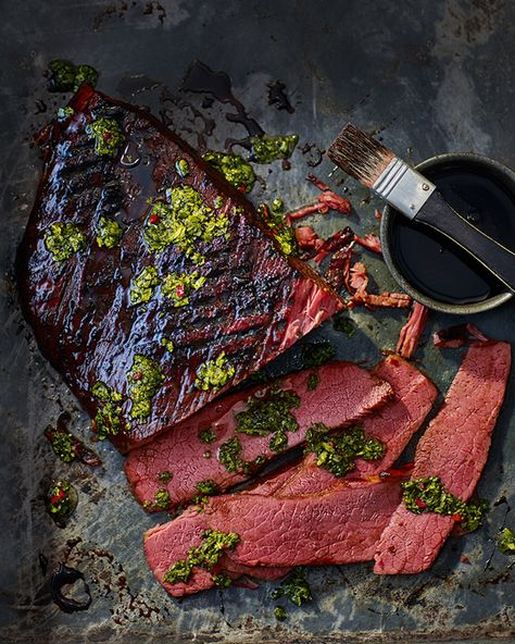 You'll want to fire up the grill after reading this recipe – salt beef with a sticky stout glaze is the barbecue dream. Salt Beef Recipe, Salted Beef Recipe, Sticky Pork Ribs, Salt Beef, Guinness Stew, Sticky Pork, Photography Motion, Recipe Beef, Drink Photography