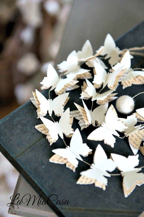 Fall Bridal Shower Ideas - Autumn Bridal Shower - Butterfly Wedding Decorations, Bridal Shower Decorations Rustic, Butterfly Garland, Outdoor Bridal Showers, Garland Birthday, White Wedding Decorations, Butterfly White, Wedding Garland, Photos Booth