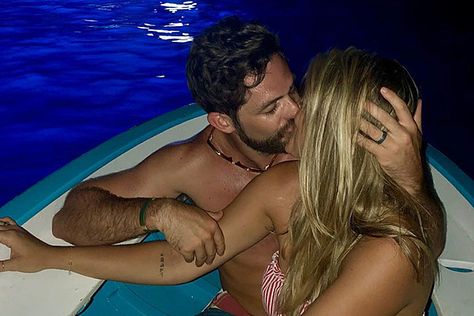 Thomas Rhett And Lauren Akins, Thomas Rhett Wife, Lauren Akins, Romantic Italian, Country Couple, Real Country Music, Country Couples, Riff Raff, Italian Vacation