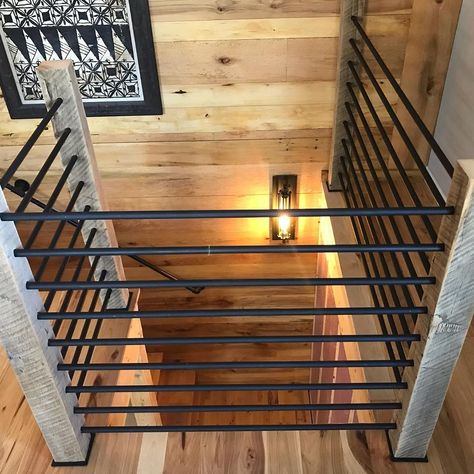 Interior Horizontal Stair Railing Ideas, Industrial Railings For Stairs, Horizontal Stair Railing Ideas, Horizontal Railing Stairs, Horizontal Stair Railing, Rebar Railing, Indoor Railing, Open Staircase, Good Motivation