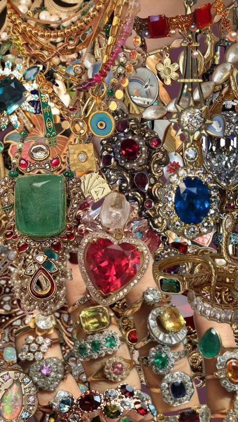 Costume Jewelry Aesthetic, Jewel Aesthetic Wallpaper, Gold Jewels Aesthetic, Jewels Aesthetic Wallpaper, Royal Jewels Aesthetic, Gold Jewelry Wallpaper, Jeweler Aesthetic, Pile Of Jewels, Jewel Tone Aesthetic