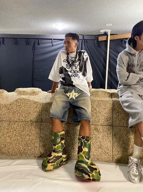 BAPE x MSCHF Boots Are Real But They Ain't a Collab Tokyo Fashion Week Runway, Mschf Boots, Big Red Boots, Denim Shorts Outfit, Tokyo Fashion Week, Streetwear Mode, Kid Cudi, Camo Hoodie, Japanese Streetwear