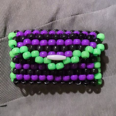 Kandi Belt, Kandi Wallet, Monster Kandi, Gir Kandi Pattern, Scene Kandi Cuff Patterns, Epic Kandi Cuff, Diy Kandi Bracelets, Beaded Braclets, Pony Bead Crafts