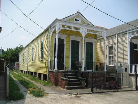 Shotgun Houses, Camelback Homes and Other Creative Names for Architectural Styles Shotgun House Plans, New Orleans Architecture, Shotgun House, Yellow Cottage, Yellow House, Yellow Walls, Eco Friendly House, Tiny House Design, Types Of Houses