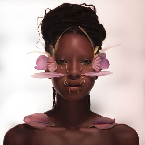 Flower Goddess Aesthetic, Etheral Black Women, Spunky Aesthetic, Black Ethereal Aesthetic, Flower Fairy Makeup, Floral Makeup Looks, Ethereal Black Women, Black Fairy Aesthetic, Editorial Makeup Photography