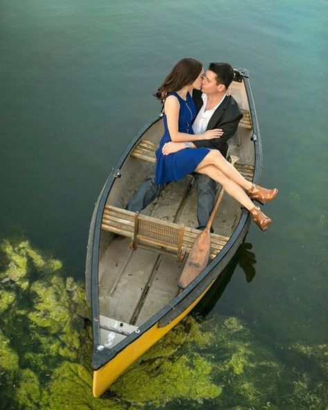 Boat Photoshoot, Couples Beach Photography, Pre Wedding Photoshoot Props, What Is Happiness, Family Happiness, Lake Photoshoot, Soft Launch, Kiss Images, Pre Wedding Photoshoot Outfit