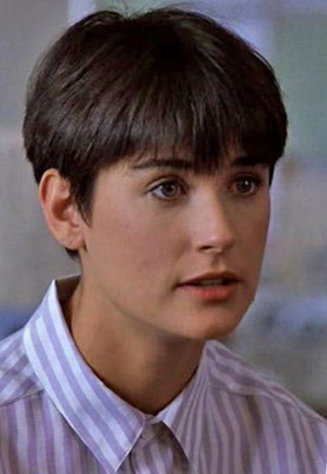 Demi Moore Short Hair, 80s Short Hair, 80s Haircuts, Short Haircuts Ideas, Pixie Haircut Ideas, Cute Hairstyles For School, Haircuts Ideas, Couture Hairstyles, Stylish Short Haircuts