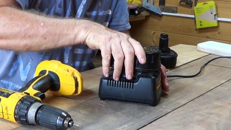 How to Revive Dead Power Tool Batteries - Instructables Cordless Drill Batteries, Battery Hacks, Ryobi Battery, Battery Drill, Recondition Batteries, Batteries Diy, Battery Repair, Battery Recycling, Power Tool Batteries