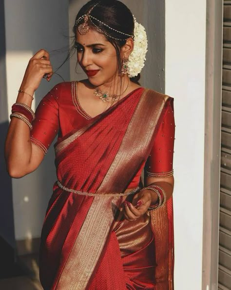 South Indian Wedding Saree, South Indian Bride Saree, Bridal Sarees South Indian, Indian Bridal Sarees, Wedding Saree Blouse, Indian Bride Outfits, South Indian Sarees, Indian Fashion Saree, Indian Bridal Dress