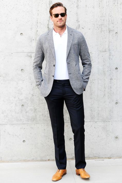 The Suited-Up Style Move You Should Steal From Armie Hammer Sports Jacket Outfit Men, Sports Jacket Outfit, Sport Coat Outfit, Jacket Outfit Men, Mens Smart Casual Outfits, Blazer Outfits Men, Smart Casual Menswear, Armie Hammer, Sports Shoes Outfit