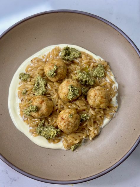 Whipped Ricotta Lemon Orzo with Chicken Meatballs and Pesto Ricotta Orzo, Orzo With Chicken, Lemony Orzo, Ricotta Stuffed Chicken, Orzo Dishes, Chili Pasta, Breaded Chicken Cutlets, Whipped Ricotta, Lemon Orzo