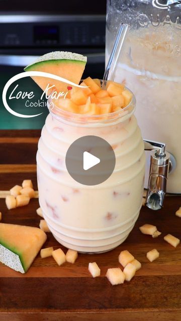 Mango Agua Fresca Recipe, Cantaloupe Agua Fresca Recipe, Raspados Recipe, Cantaloupe Drink, Condensed Milk Recipes Easy, Alcoholic Party, Agua Fresca Recipe, Boxed Cake Mixes Recipes, Recipe Tiktok