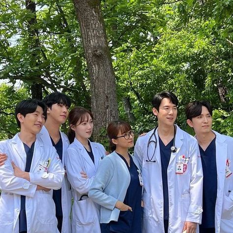 Korean Doctor Aesthetic, Kdrama Doctors, Doctor Romantic, Nursing School Inspiration, Dr Romantic, Romantic Doctor Teacher Kim, Dr. Romantic, Romantic Series, Medical School Life