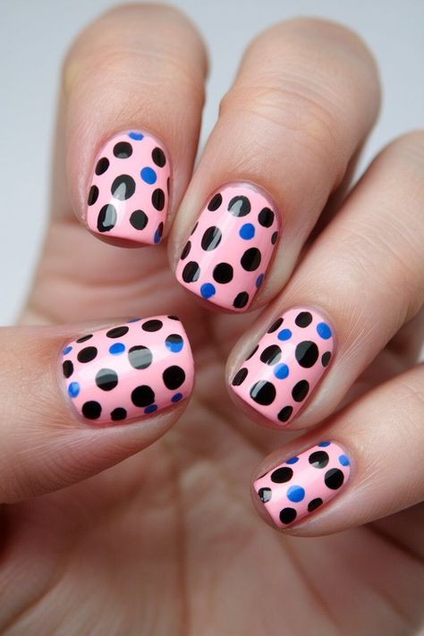 Nail Designs for Beginners Pink Black and Blue Polka Dots Short Nails Short Nail Designs For Beginners, Easy Nail Designs For Beginners, Nail Designs For Beginners, Beginner Nail Designs, Easy Nail Designs, Polka Dot Nail Designs, Nailinspo Nailart, Polka Dot Nail Art, Easy Designs