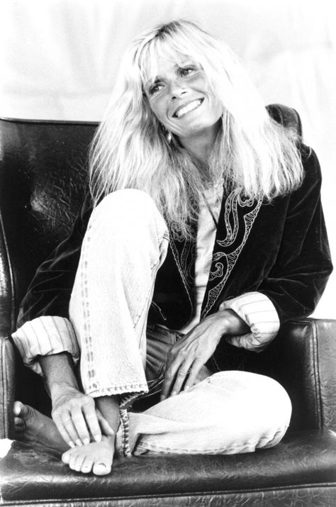 Kim Carnes | New Music And Songs | Kim Carnes 80s, Fantasy Mariah Carey, Super Gals, Kim Carnes, Broken Angel, Bette Davis Eyes, Hollaback Girl, Female Icons, Discover New Music