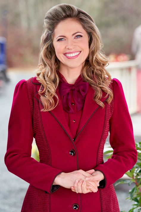 When Calls The Heart Rosemary, Hallmark Actresses, When Hope Calls, Pascale Hutton, Elizabeth Thatcher, Executive Woman, Jack And Elizabeth, Erin Krakow, Hope Valley