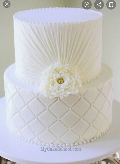 Buttercream Techniques, Quilted Cake, Decorating Videos, Cake Decorating Videos, Wedding Cake Decorations, White Wedding Cake, Elegant Cakes, Cake Videos, Cake Decorating Tutorials