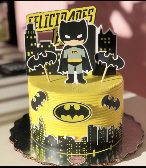 Batman Cake Design, Superman Cake, Superman Cakes, Batman Cake, Designer Cakes, Birthday Cake Topper Printable, Birthday Cake Toppers, Cake Designs, Cake Topper