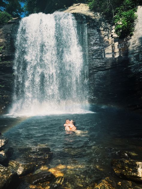 Waterfall Aesthetic Couple, Waterfall Aesthetic, Couple Poses In Waterfall, Waterfalls Couple Photography, Couple Waterfall, Pretty Waterfall Aesthetic, Summer Waterfall Aesthetic, Hiking Pics, Country Romance