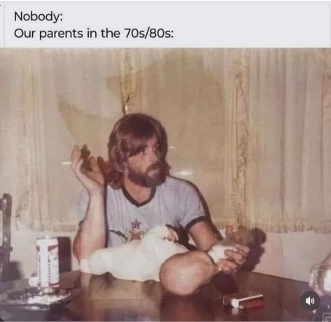 Parents in the ‘70s/‘80s Gen X Memes, Kodak Moment, Funny Outfits, Satire, Bones Funny, Funny Laugh, Funny Photos, Childhood Memories, Really Funny