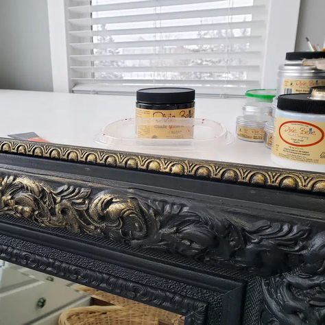 How to Paint a Mirror Frame Black And Gold Antique Mirror, Diy Mirror Refurbish, Mirror Refinishing Ideas, Black And Gold Mirror Frame, Repaint Mirror Frame, Mirror Redo Diy, Ornate Mirror Makeover, Black Antique Mirror, Redo Mirror