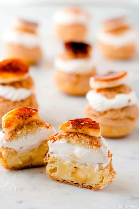 Banana Cream Puffs, Banana Pastry Cream, Cream Puff Flavors, Banana Pastry, Bite Sized Desserts, Choux Cream, Southern Banana Pudding, Cream Puff Recipe, Banana Pudding Cheesecake