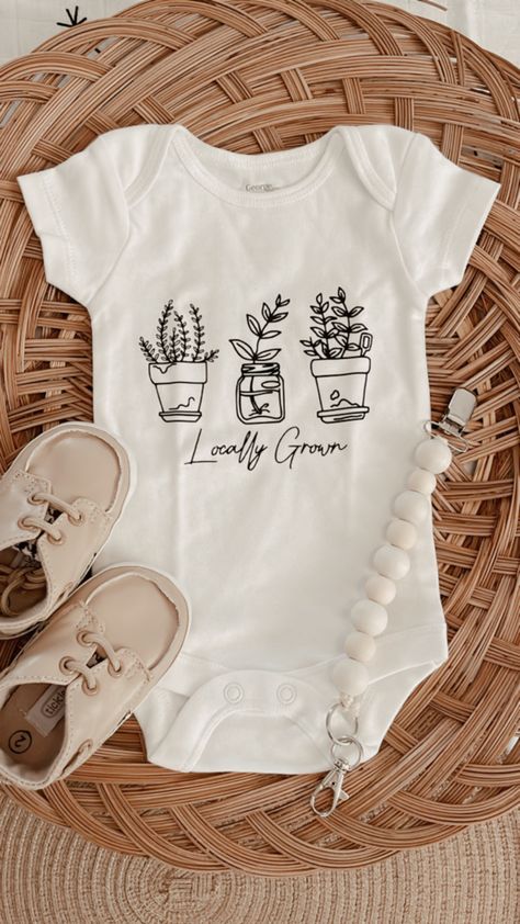 Custom Baby Girl Onsies, Onesie Vinyl Ideas, Onesie Design Ideas, Baby Onsies Ideas Girl, Onsies Ideas Girl, Cricut Onesie Ideas, Cricut Baby Onesie, Locally Grown Onesie, Baby Onesie Ideas